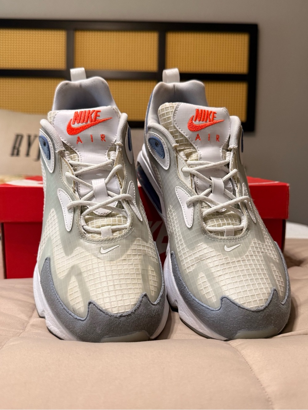 Nike Air Max White/Indigo Fog size 10